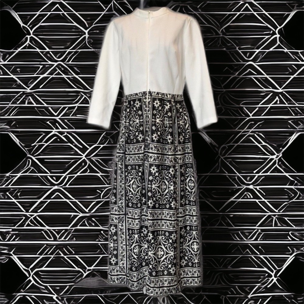 Vintage 1960's brief Notes Brand Mod Maxi Dress Size Large